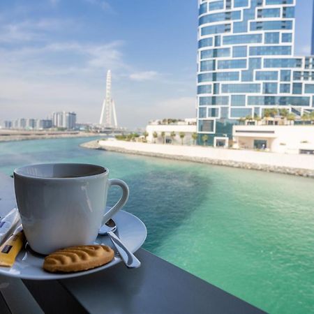 Waves Holiday Home - Waterfront Apartment With Breathtaking Sea Views Dubai Dış mekan fotoğraf